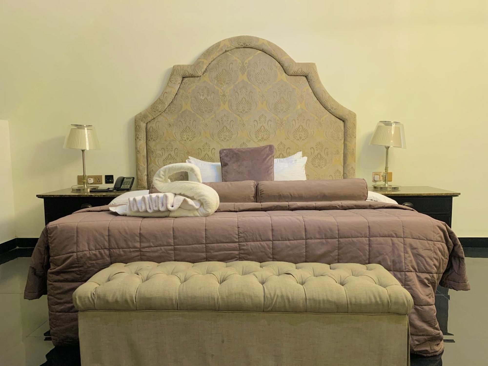 Amor Hotels Abuja Exteriör bild
