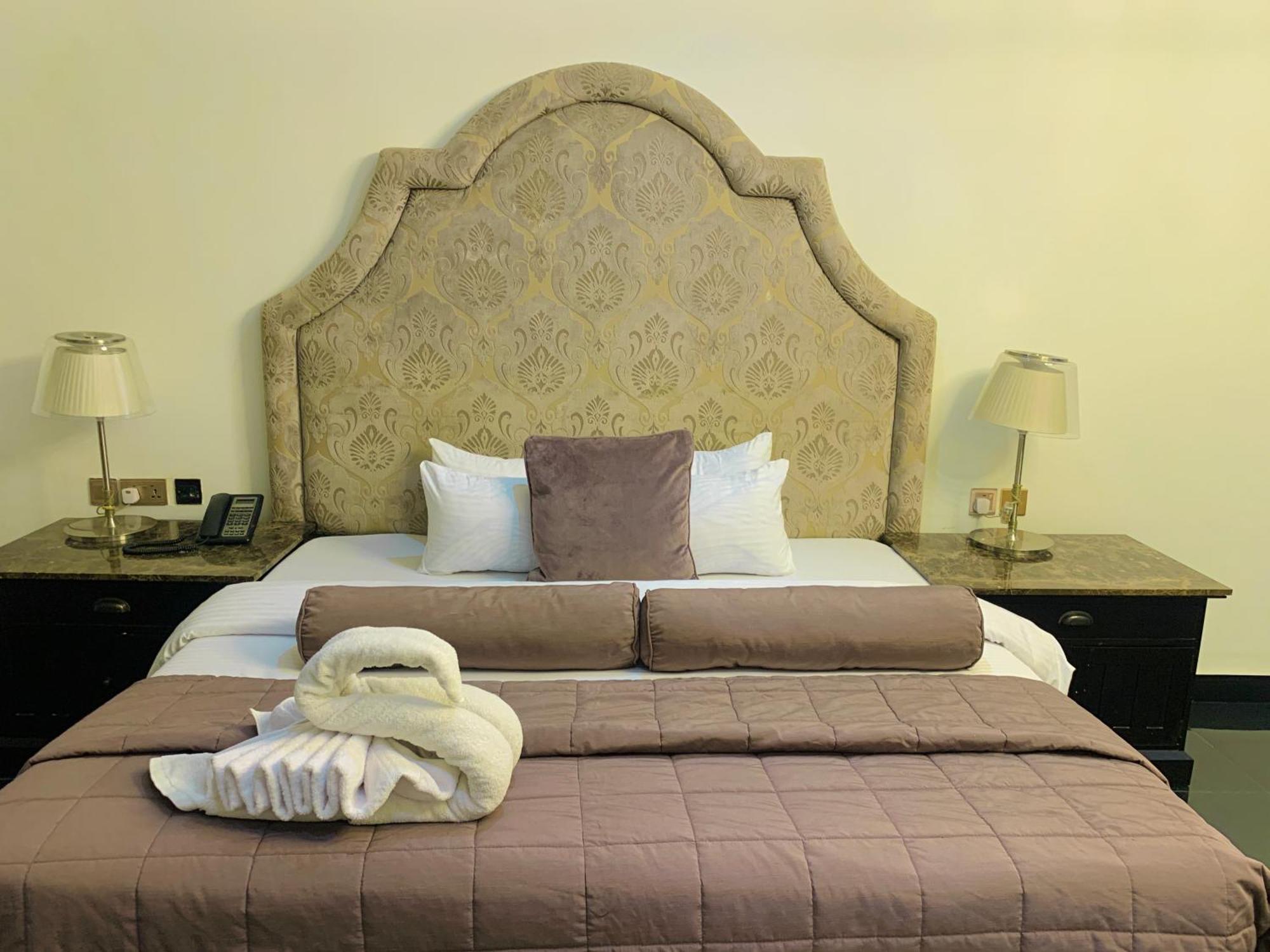 Amor Hotels Abuja Exteriör bild