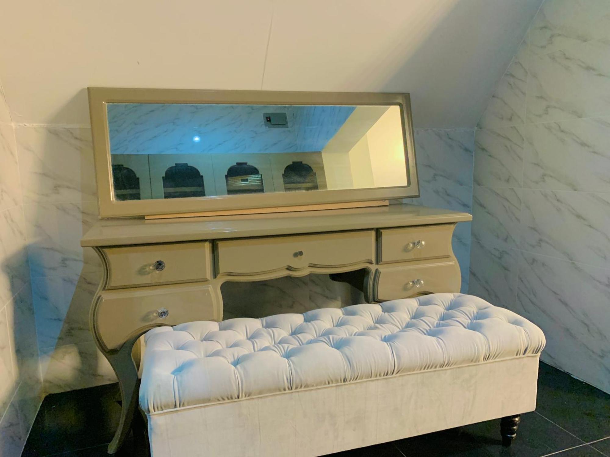 Amor Hotels Abuja Exteriör bild