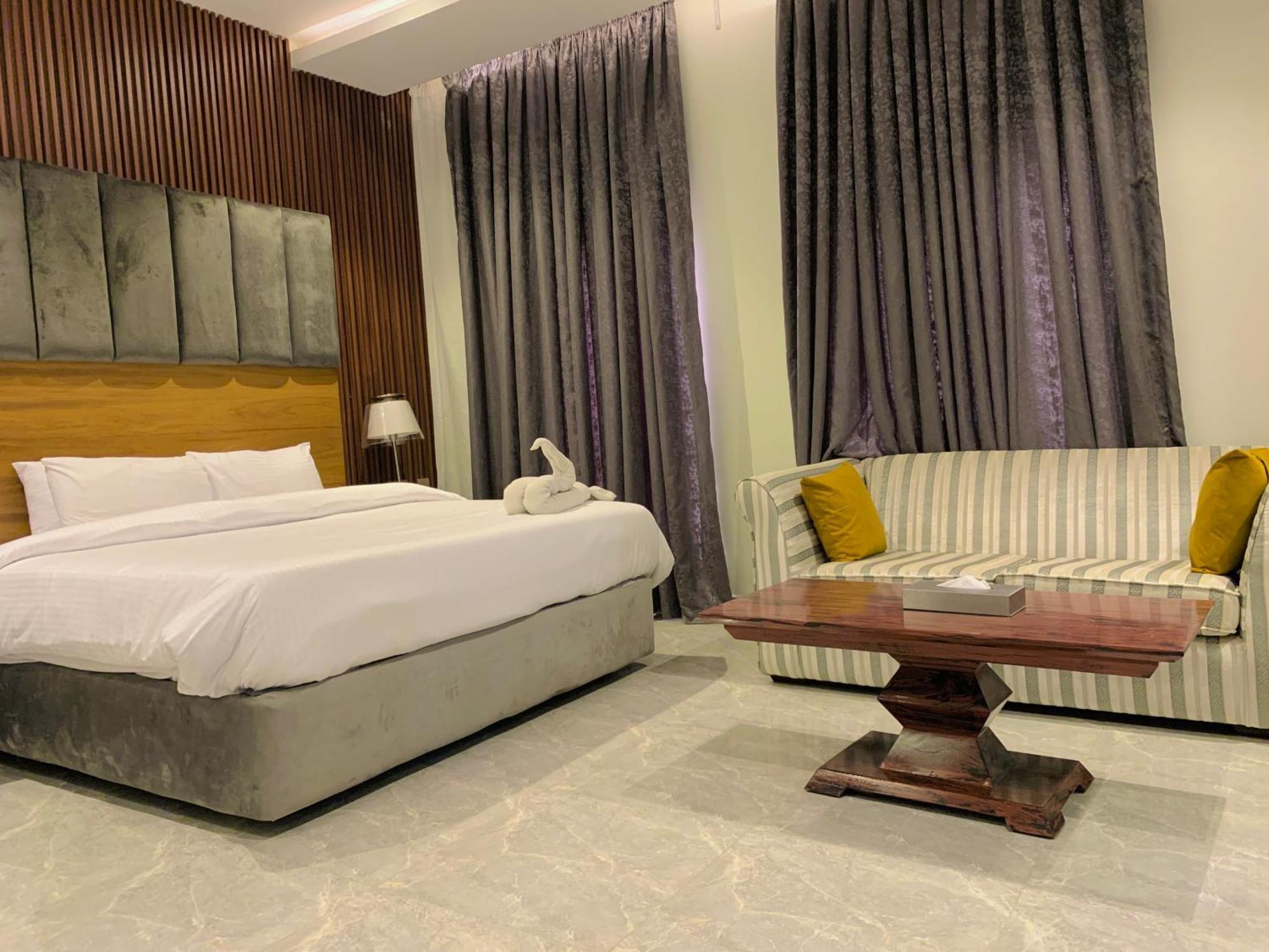 Amor Hotels Abuja Exteriör bild