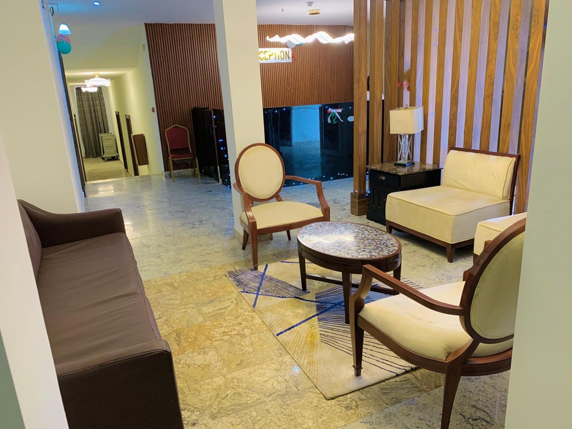 Amor Hotels Abuja Exteriör bild