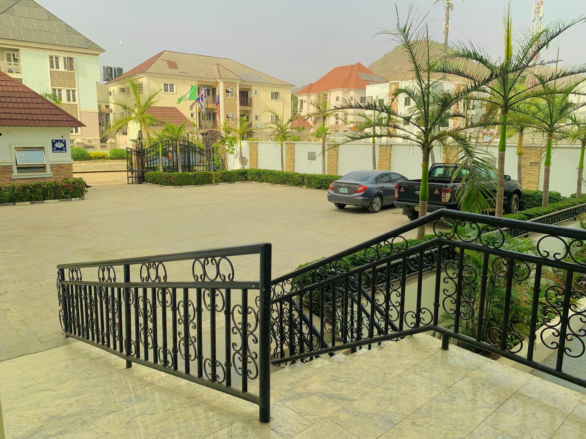 Amor Hotels Abuja Exteriör bild
