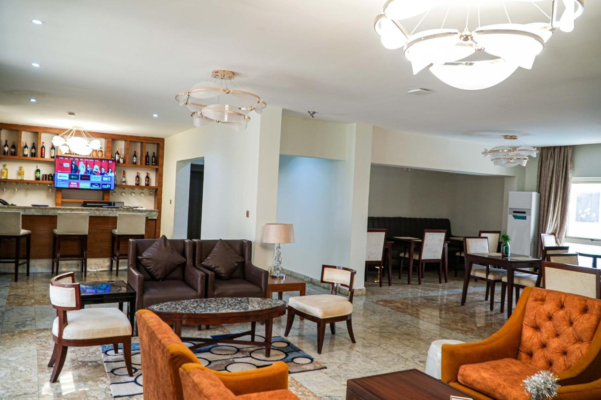 Amor Hotels Abuja Exteriör bild