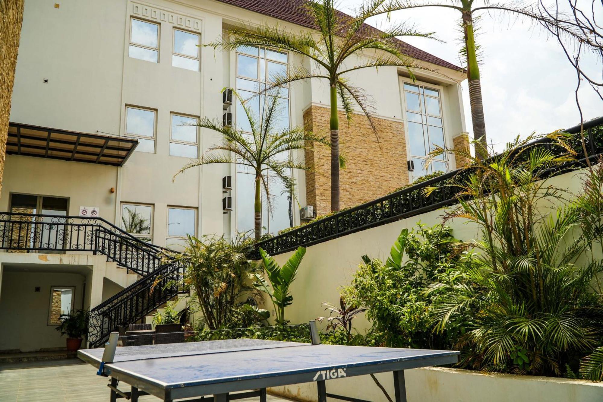 Amor Hotels Abuja Exteriör bild
